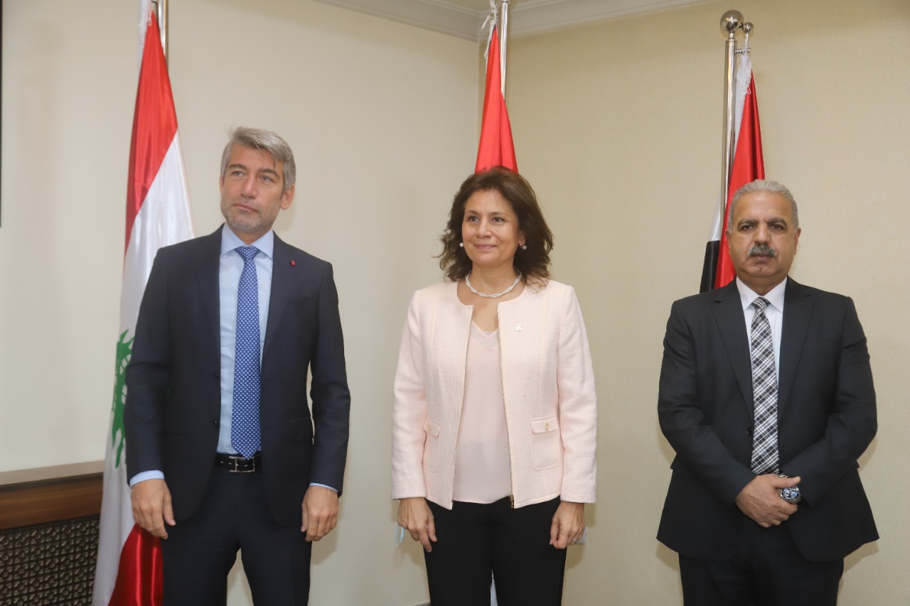 الأردن وسوريا ولبنان يتفقون على إيصال الكهرباء الأردنية إلى لبنان