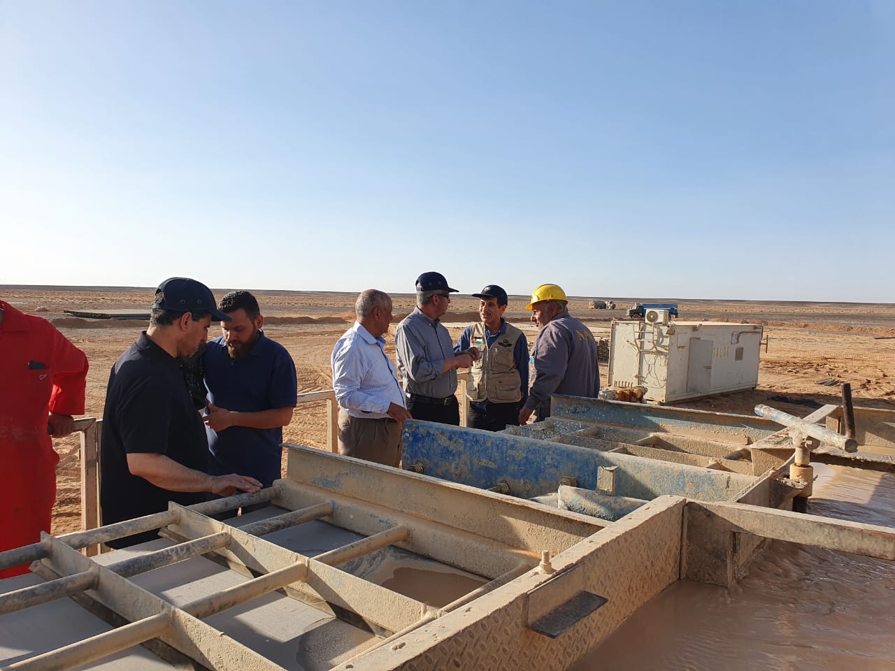 الخرابشة يطلق مشروع استكشاف النفط في بئر السرحان