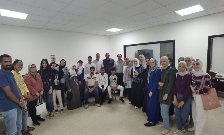 طلبة الاردنية ينفذون زيارة لمرصد الزلازل