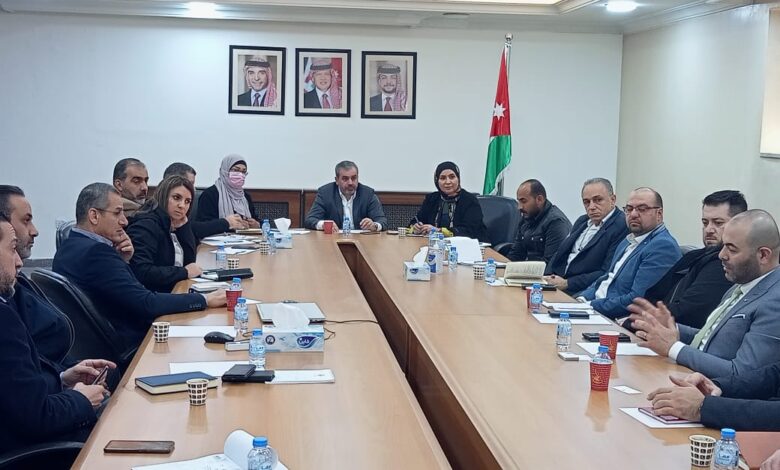 خلال اجتماع مشترك مع ممثلي شركات الطاقة المتجددة العاملة في المملكة