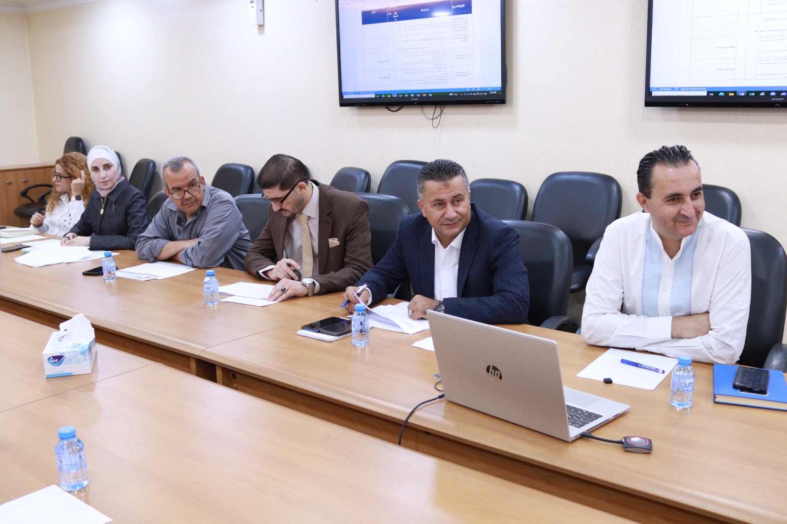 الخرابشة يتابع مشاريع رؤية التحديث الاقتصادي في قطاعي الطاقة والتعدين