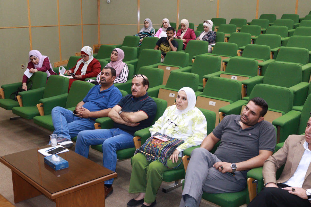 الطاقة تعقد محاضرة توعوية بناقلات الامراض والمبيدات وأثرها على الصحة العامة