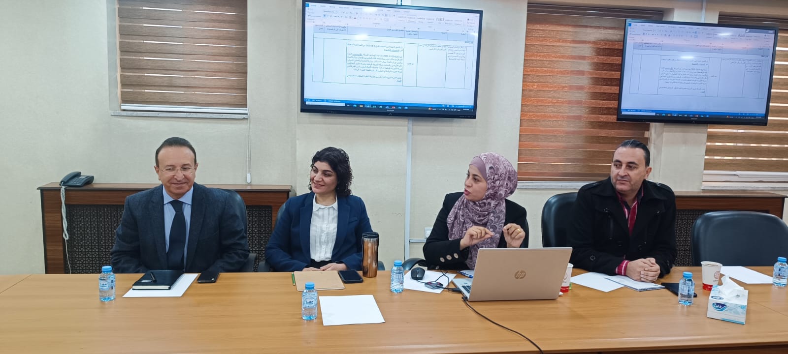 الخرابشة يترأس الاجتماع الدوري لمتابعة أولويات الطاقة والتعدين في رؤية التحديث الاقتصادي
