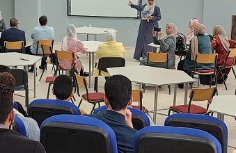 الطاقة تحاضر بحق الحصول على المعلومة في كلية البوليتكنك