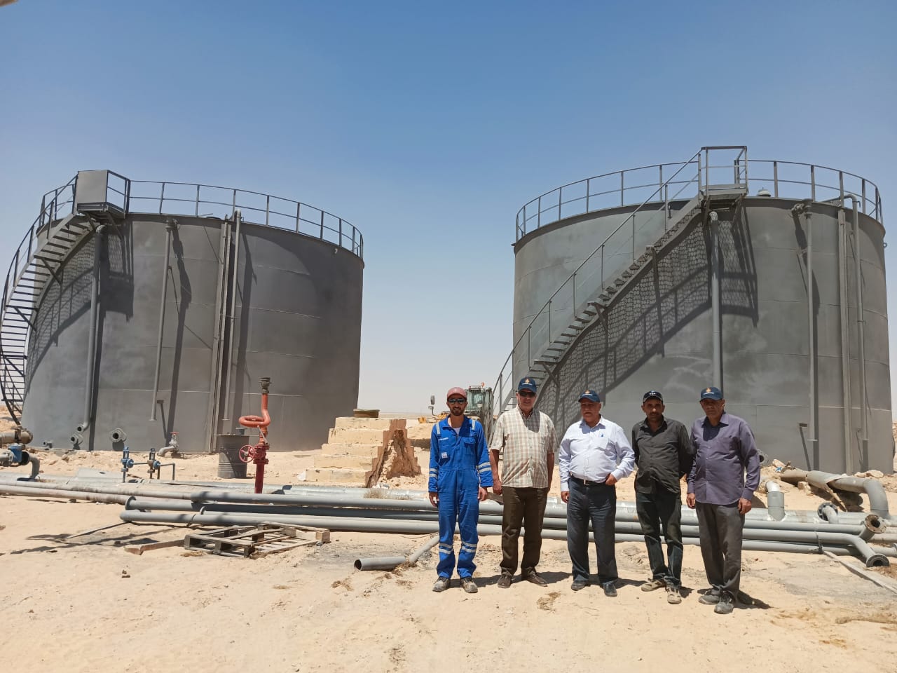 الخرابشة ينفذ زيارة تفقدية لبئر حمزة النفطي في الأزرق