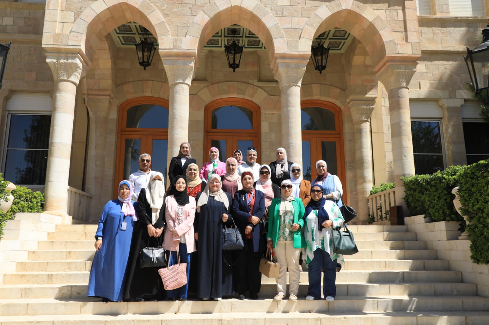 وفد الطاقة يزور قصر رغدان والاضرحة الملكية