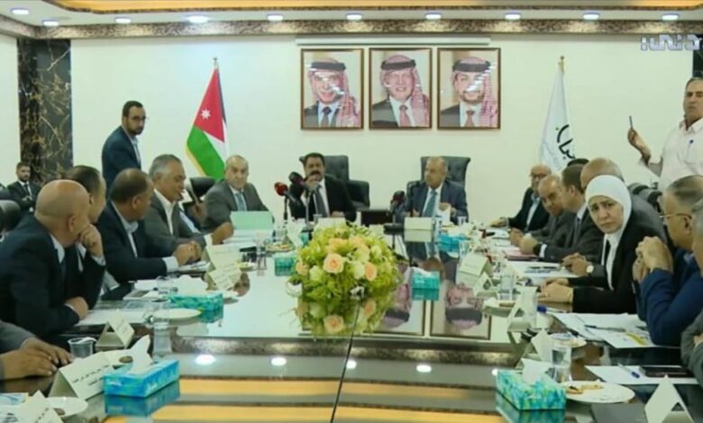 احتفالا باليوبيل الفضي، وزارة الطاقة تستعرض مشاريعها المنجزة وقيد الانجاز في محافظة مأدبا